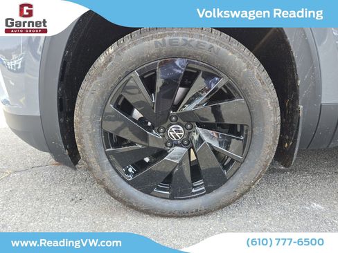 New 2026 Volkswagen Atlas SE image 9