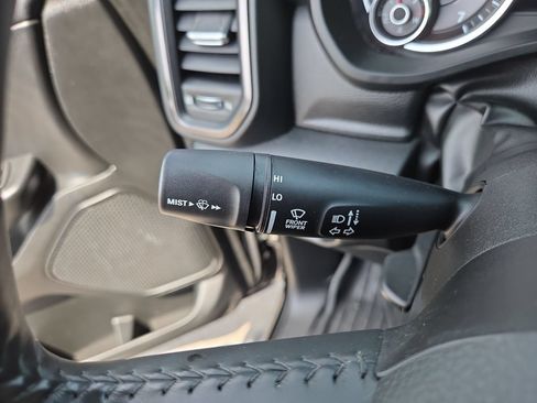 Used 2022 RAM 1500 Big Horn AWD/4WD image 15
