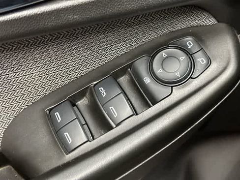 Used 2023 Chevrolet TrailBlazer LT FWD image 18