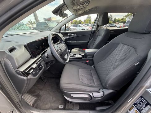Used 2026 Kia Sportage LX AWD/4WD image 27