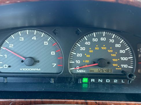 Used 2000 Toyota 4Runner Limited image 18