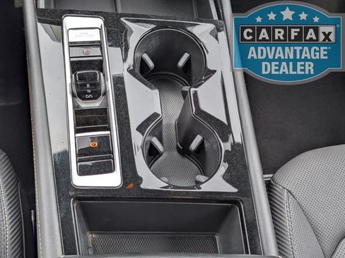 Used 2024 Volkswagen Atlas Cross Sport SE AWD/4WD image 9