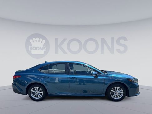 Used 2026 Toyota Camry LE FWD image 8