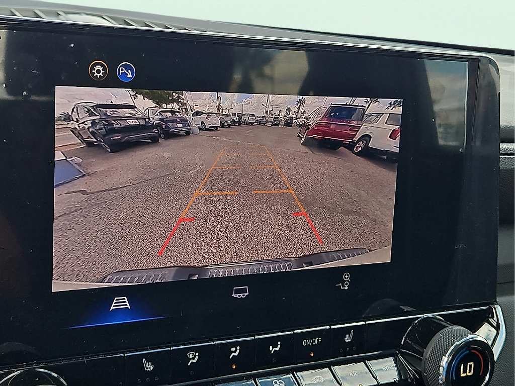 Used 2026 Chevrolet Colorado Trail Boss AWD/4WD image 16