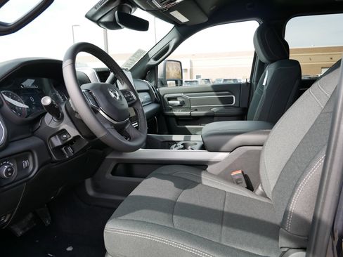 New 2026 RAM 2500 Big Horn AWD/4WD image 6