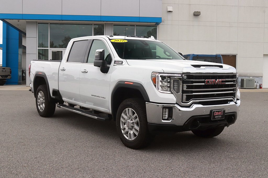Used 2021 GMC Sierra 2500 SLT w/ SLT Preferred Package AWD/4WD image 3