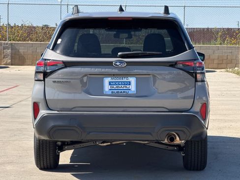 New 2026 Subaru Forester Premium AWD/4WD image 4