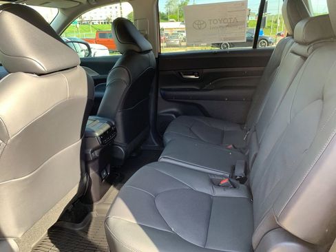 New 2026 Toyota Grand Highlander AWD Hybrid image 13