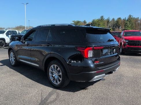 Used 2025 Ford Explorer Platinum AWD/4WD image 5