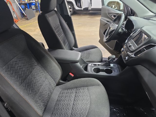 Used 2024 Chevrolet Equinox LT AWD/4WD image 12
