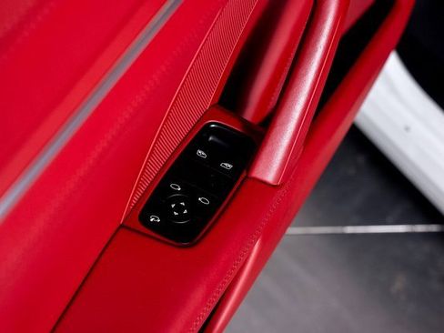 Used 2022 Porsche 911 Targa 4S w/ Premium Package image 60