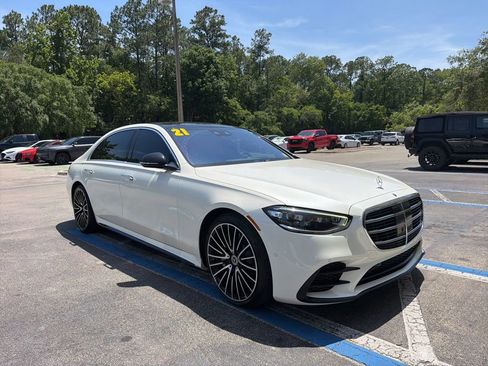 Used 2021 Mercedes-Benz S 580 4MATIC Sedan image 3