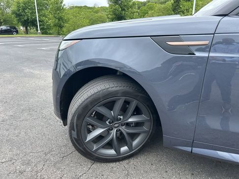 Used 2024 Land Rover Range Rover Sport Dynamic SE AWD/4WD image 12