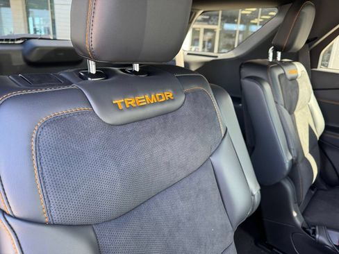 Used 2026 Ford Explorer Tremor w/ Tremor Ultimate Package AWD/4WD image 9