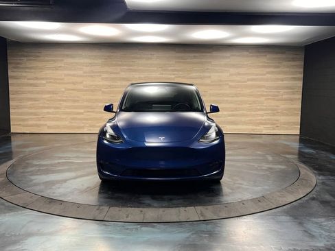 Used 2023 Tesla Model Y Performance AWD/4WD image 11