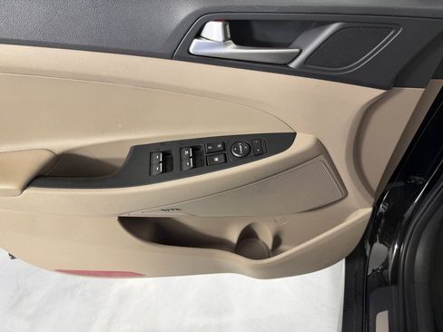 Used 2019 Hyundai Tucson Limited AWD/4WD image 9