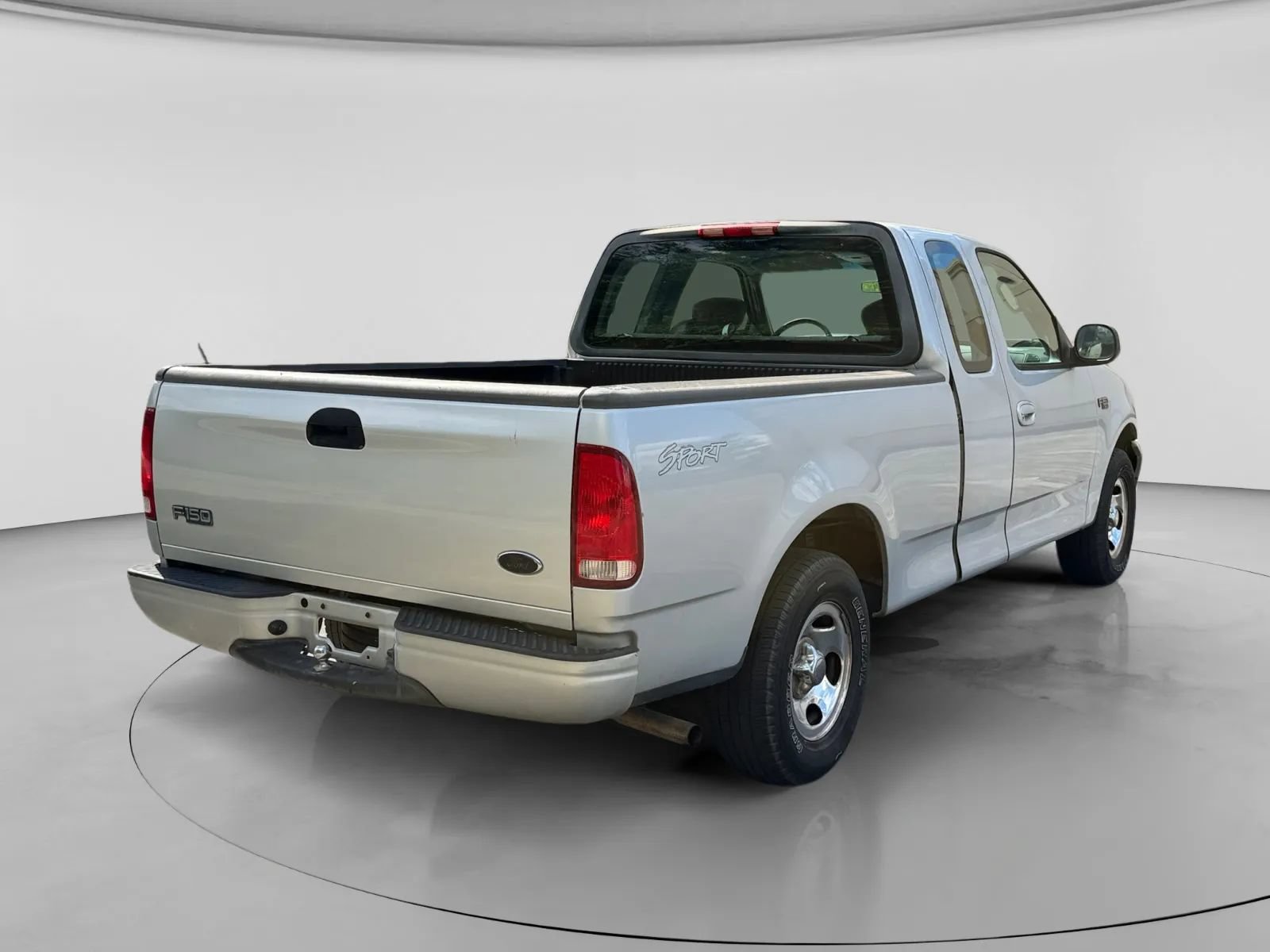 Used 2003 Ford F150 XL RWD image 5