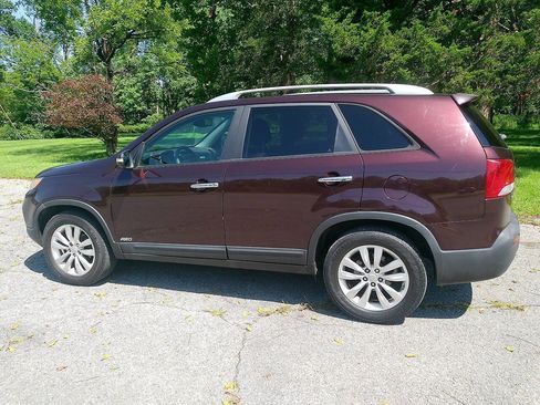 Used 2011 Kia Sorento EX w/ Premium Pkg AWD/4WD image 10