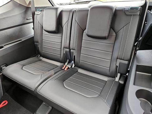 Certified 2026 Volkswagen Atlas SEL AWD/4WD image 13