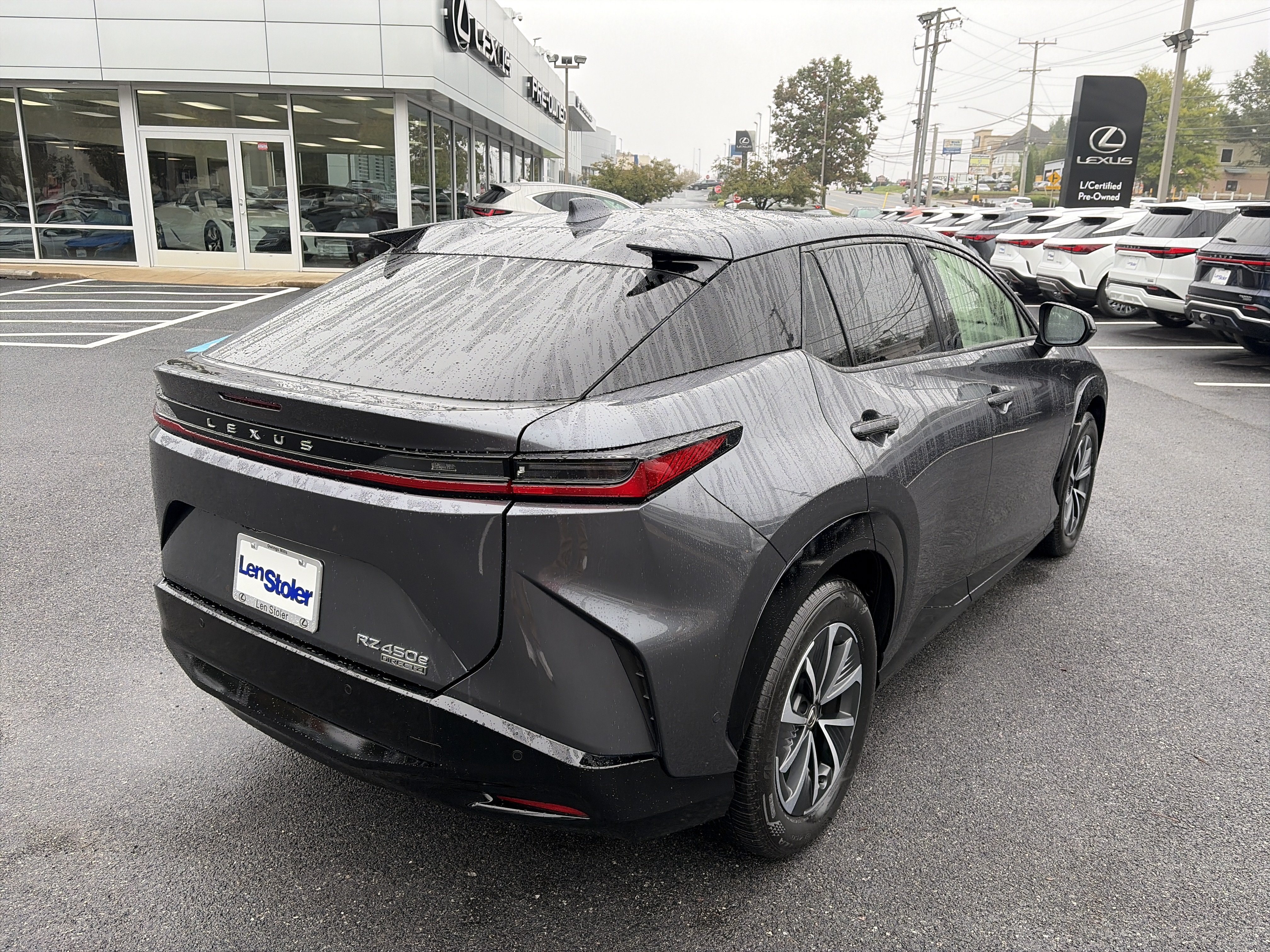 Used 2024 Lexus RZ 450e Premium w/ Technology Package AWD/4WD image 5