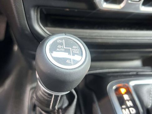 Used 2023 Jeep Wrangler Unlimited Sahara w/ Cold Weather Group AWD/4WD image 30