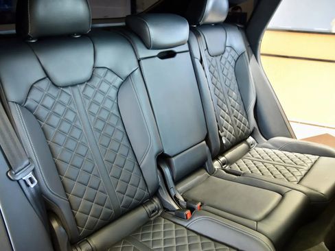 Used 2023 Audi SQ5 Premium Plus w/ Premium Plus Package image 24