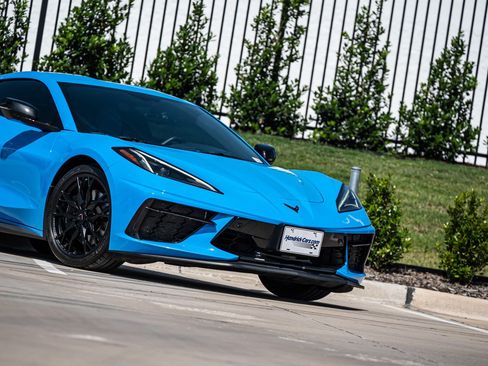 Used 2023 Chevrolet Corvette Stingray Premium Cpe w/ Z51 Performance Package RWD image 35