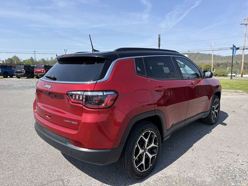 Used 2025 Jeep Compass Limited AWD/4WD image 6