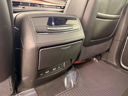 Used 2021 Cadillac Escalade Premium Luxury w/ Driver Assist Tech Package AWD/4WD image 26