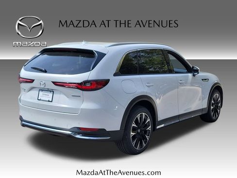 New 2026 MAZDA CX-90 Plug-In Hybrid w/ Premium Plus AWD/4WD image 4