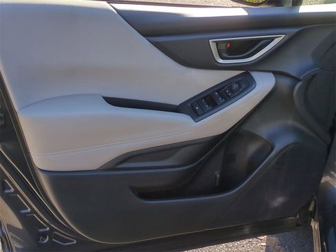 Used 2023 Subaru Forester image 11