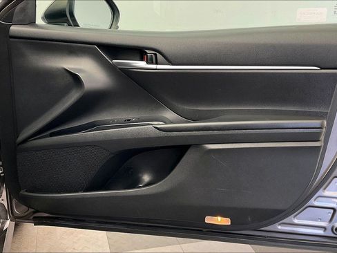 Used 2019 Toyota Camry LE FWD image 22