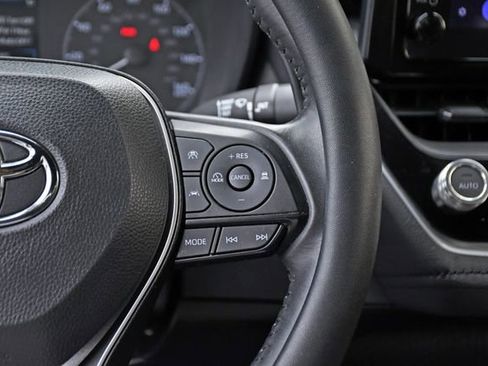 Used 2023 Toyota Corolla SE image 9