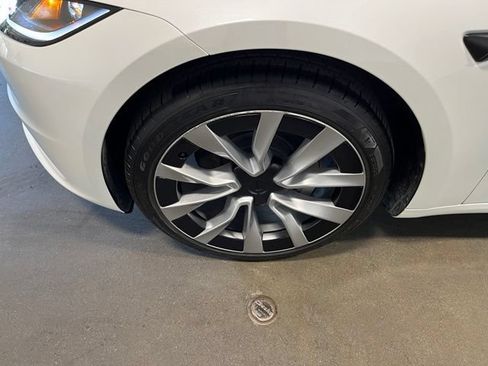 Used 2025 Tesla Model 3 Long Range RWD image 30