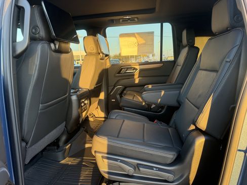 New 2026 GMC Yukon XL Denali w/ Denali Reserve Package image 22