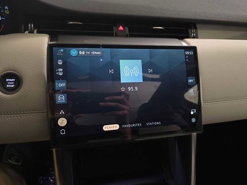 New 2026 Land Rover Discovery Sport Landmark image 29