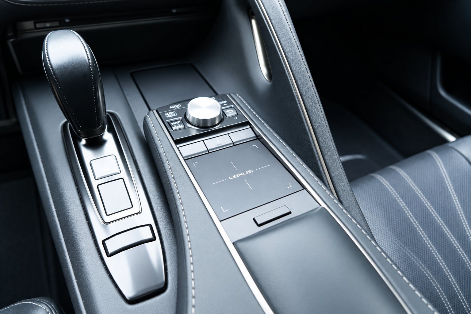 Used 2019 Lexus LC 500 Coupe w/ Touring Package RWD image 43