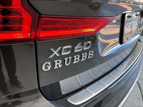 Certified 2023 Volvo XC60 B5 Ultimate w/ Climate Package image 42