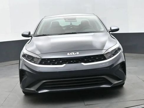 Used 2024 Kia Forte LXS FWD image 3