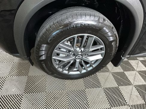 Used 2023 Nissan Rogue FWD image 10
