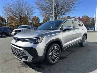 New 2025 Volkswagen Taos SE