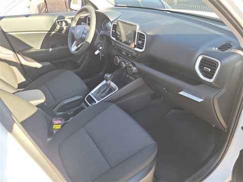 New 2026 Hyundai Venue SE image 16