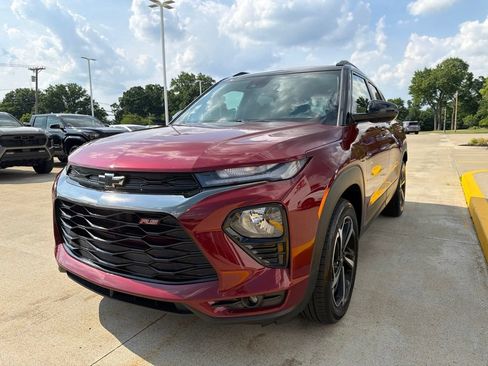 Used 2022 Chevrolet TrailBlazer RS FWD image 3