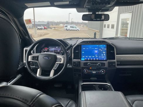 Used 2022 Ford F250 Platinum w/ FX4 Off-Road Package image 13