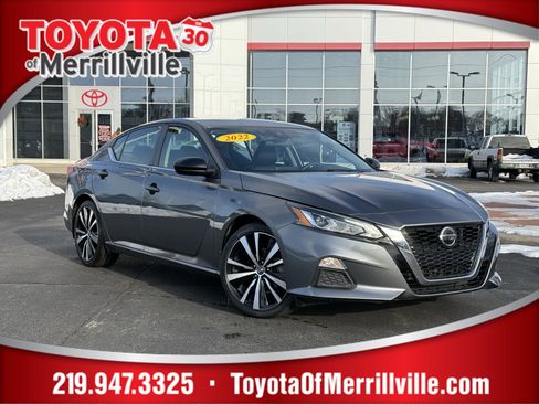 Used 2022 Nissan Altima 2.5 SR image 1