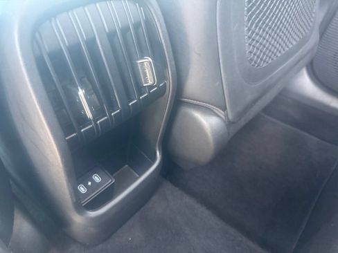 Used 2024 Hyundai Kona Limited AWD/4WD image 43