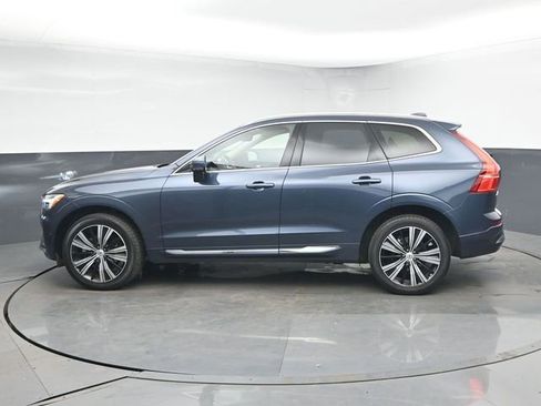 Used 2023 Volvo XC60 B5 Ultimate w/ Climate Package image 5