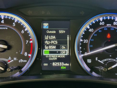 Used 2019 Toyota Highlander XLE image 31