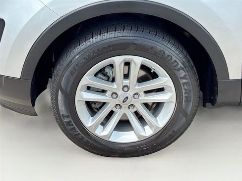 Used 2017 Ford Explorer FWD image 30