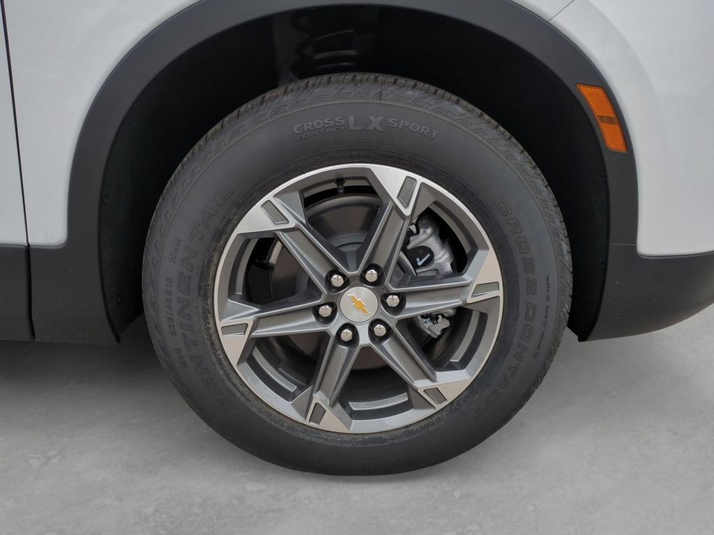 New 2025 Chevrolet Blazer LT w/ LPO, Floor Liner Package FWD image 10